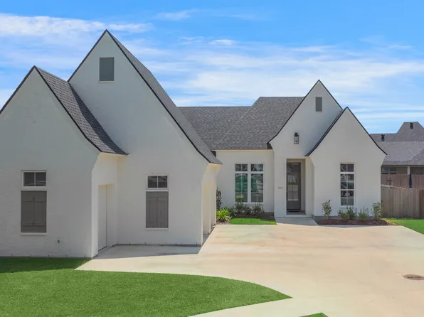 104 Silver Palm Dr, Youngsville, LA 70592
