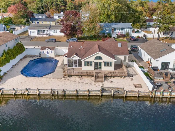 615 Bowsprit Point, Lanoka Harbor, NJ 08734