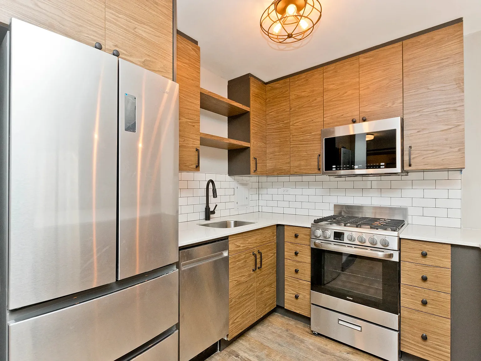 Studio, 1.0 bath, 380 sqft, $2,078 — Photo 4