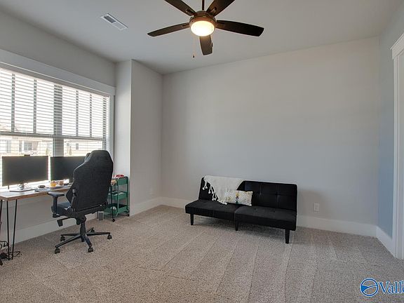 3rd image of 406 Peach Orchard Ln