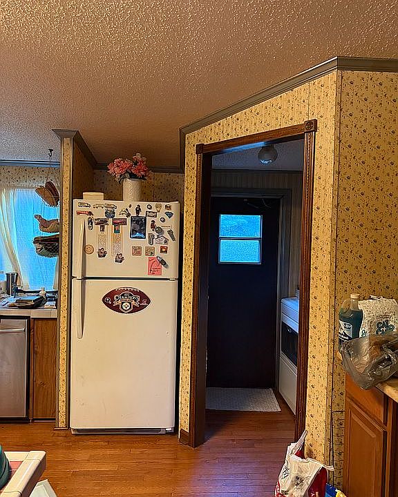 1st image of 2829 Hart Rd