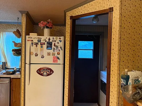 2829 Hart Rd, Clover, SC 29710