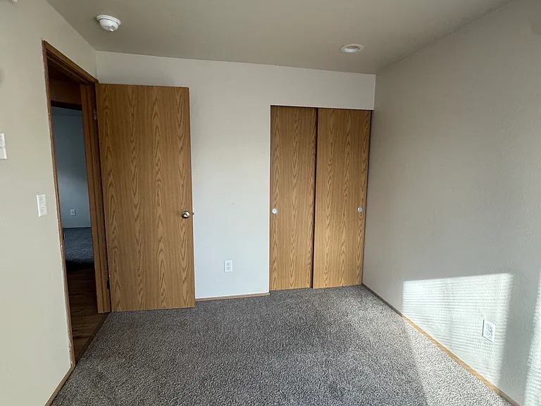The Lexington Apartments — Photo 31