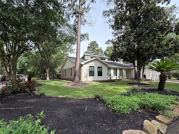 5th image of 2 Bayleaf Ln