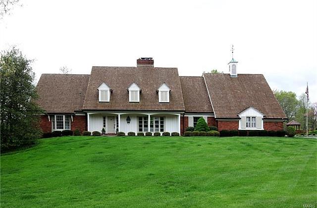 1st image of 1 Muirfield Ln