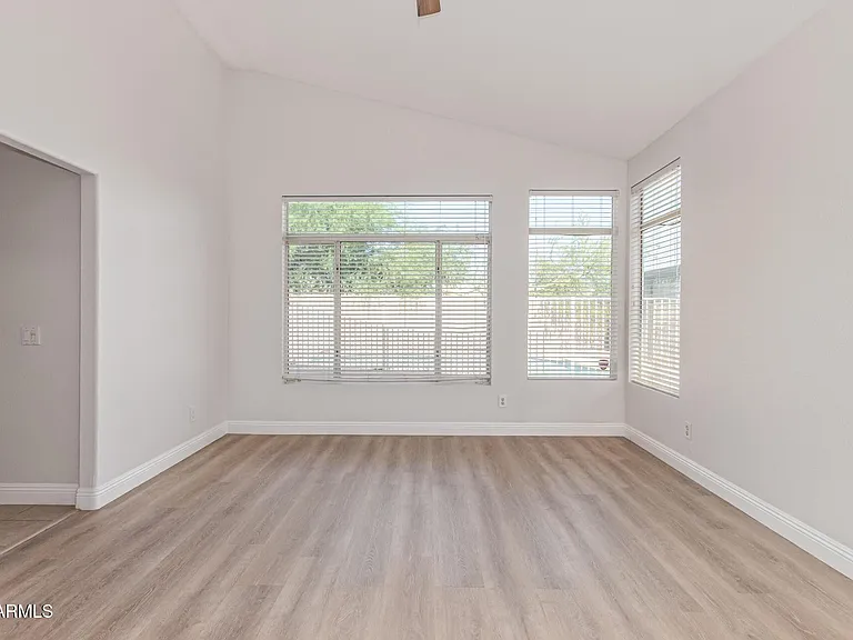15213 N 55th Way — Photo 19