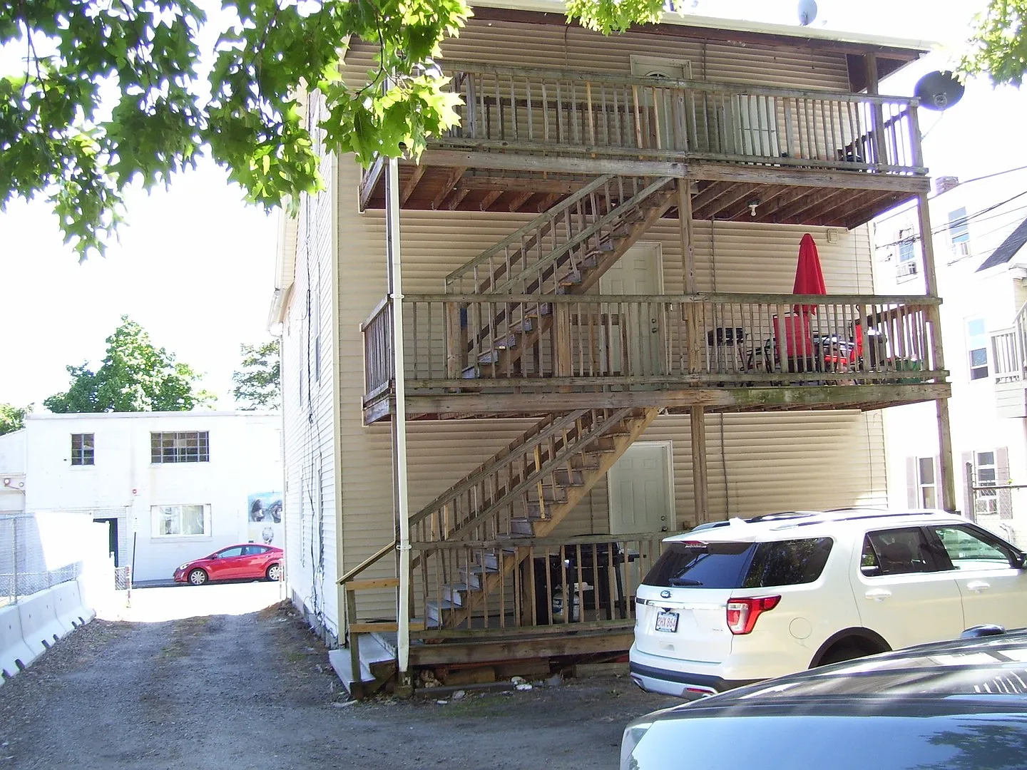 34 Canterbury St Worcester — Photo 2