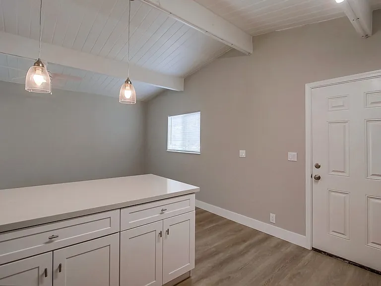 4018 Fond Du Lac Ave — Photo 10