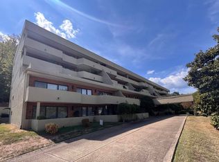 699 Whitaker Blvd W APT 203, Huntington, WV 25701