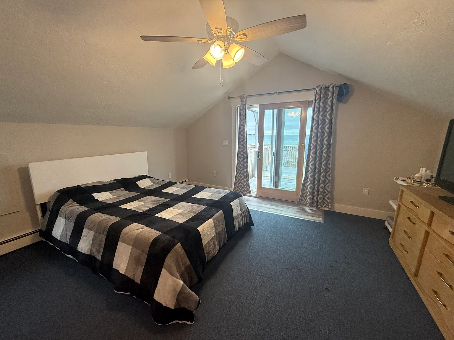 1 bed, 500 sqft, $2,100 — Photo 3