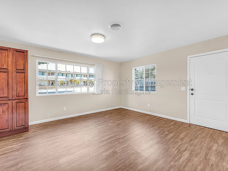 229 Hillcrest Ave #1-1-1 — Photo 12