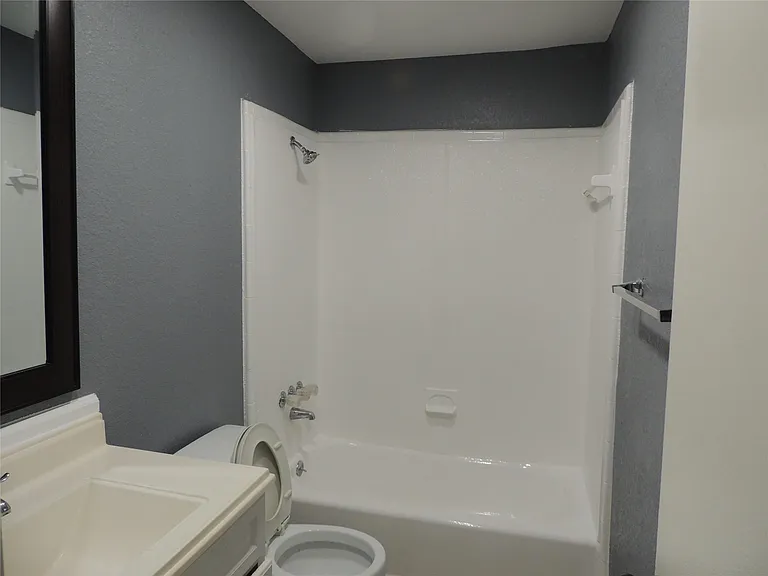 12507 New Rochelle Ct — Photo 16