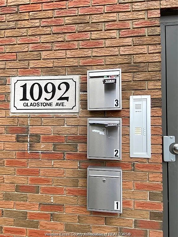 2 bed, $1,800 — Photo 3