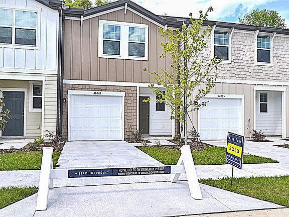 2nd image of 38061 Elby Ln