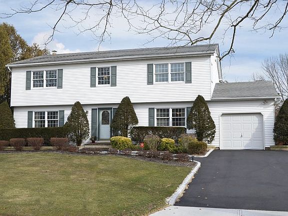 2nd image of 59 Long Meadow Pl