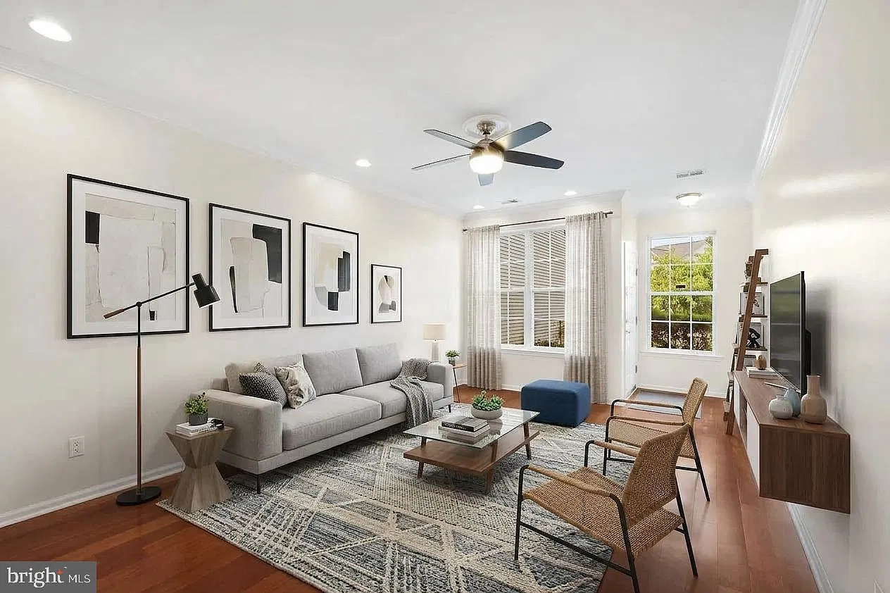 4 bed, 4.0 bath, 2092 sqft, $3,700 — Photo 3