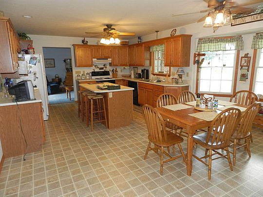 2nd image of 228 Harvest Ln