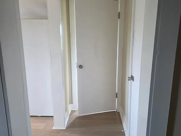 835 Parkside Rd — Photo 11
