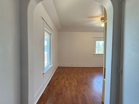 4th image of 306 W 6th Ave APT 4