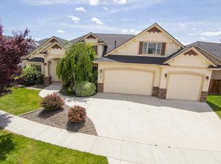 1707 Rattlesnake Ct, Meridian, ID 83646