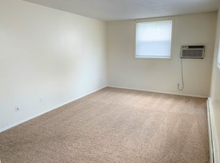 875 26th St #11110378, Marion, IA 52302