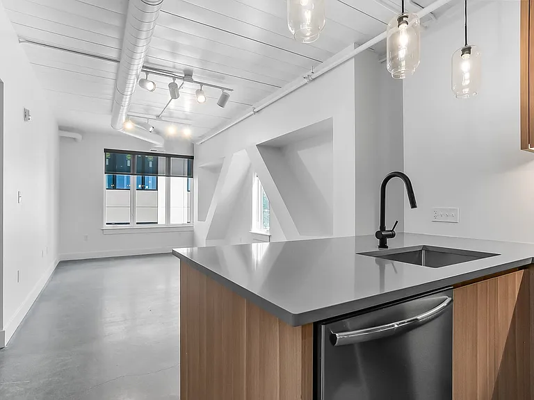 The Brit Apartments — Photo 16