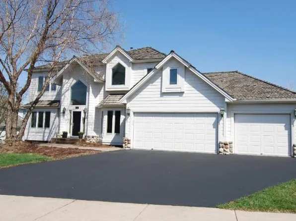 7820 96th St W, Bloomington, MN 55438