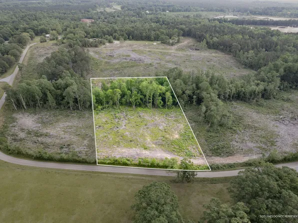 4 W Seneca Rd, Lumberton, MS 39455