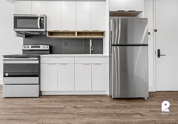 4th image of 2069 Honeywell Ave APT 4C