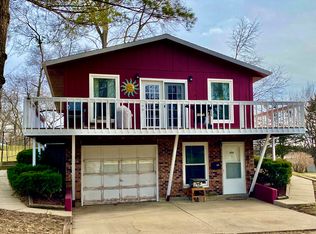 600 E 7th St, Dixon, IL 61021