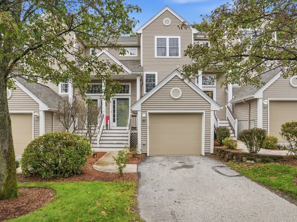 27 Chatham Dr, Bedford, NH 03110