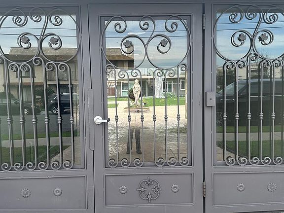 2nd image of 223 N Lincoln Ave APT 23