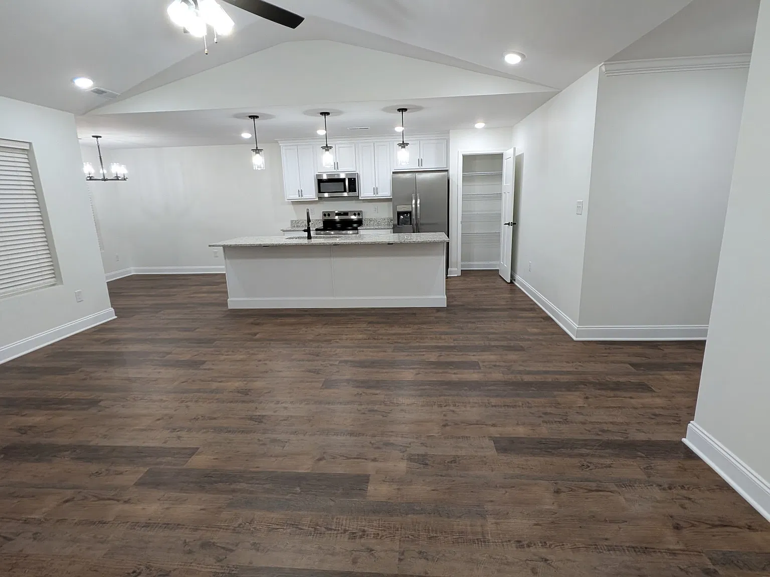 3 bed, 1500 sqft, $2,750 — Photo 4