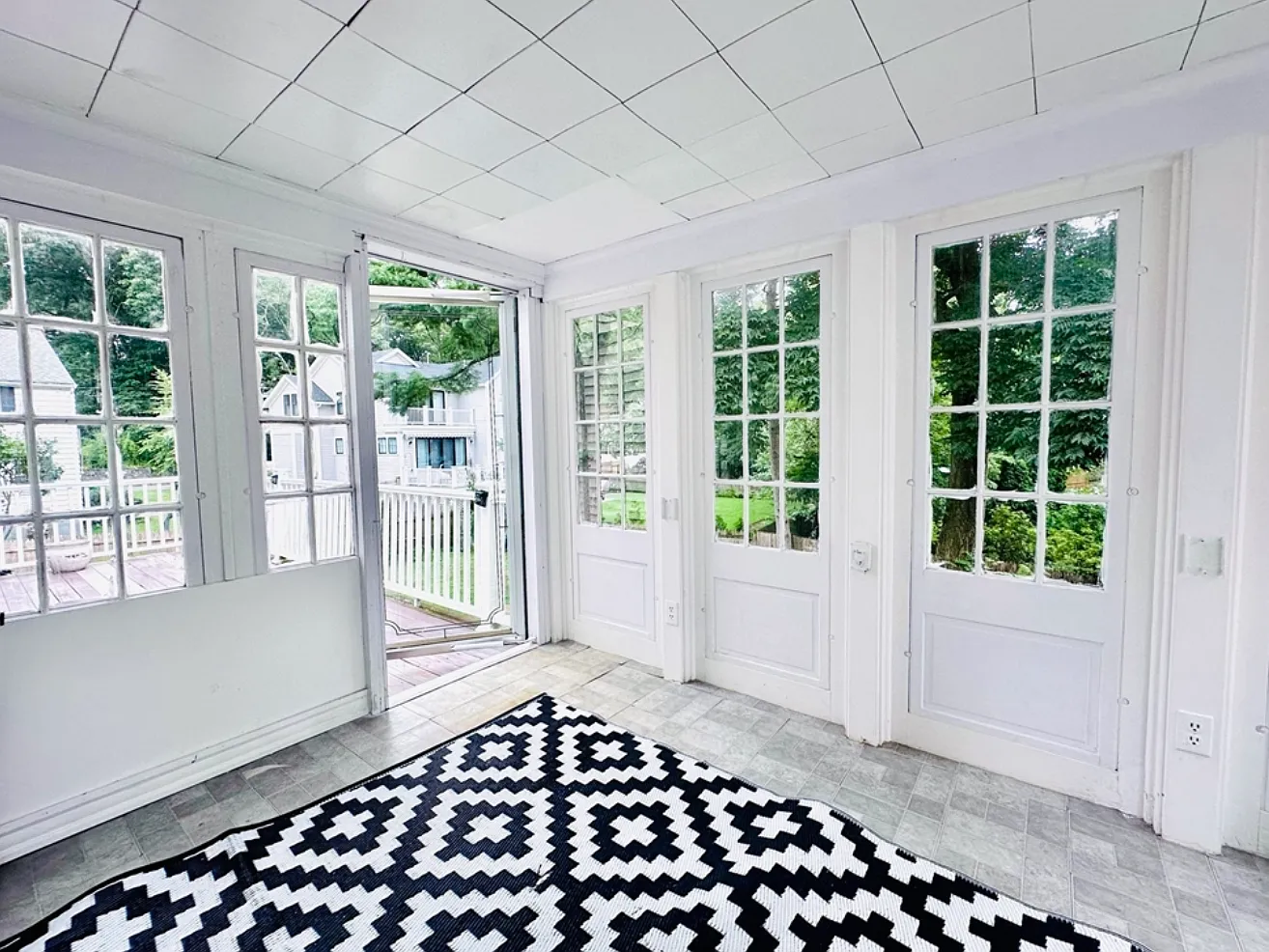 3 bed, $6,200 — Photo 3