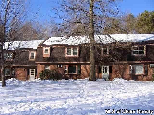 2nd image of 25 Sawmill Road