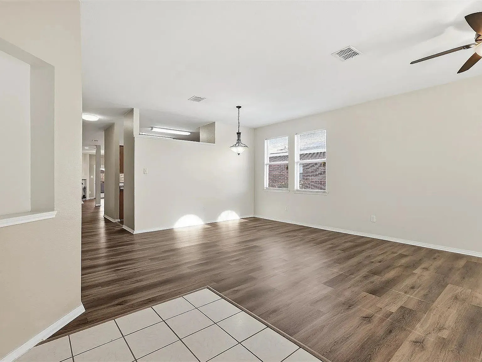 4 bed, 2070 sqft, $2,275 — Photo 4