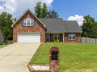 1905 Champlain Dr, La Vergne, TN 37086