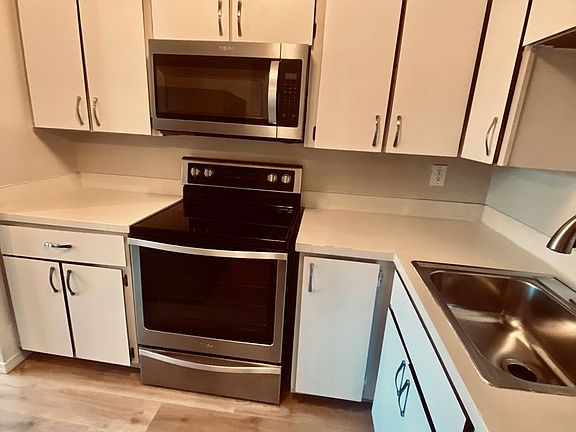 5th image of 5913 Rainier Ave S APT 201