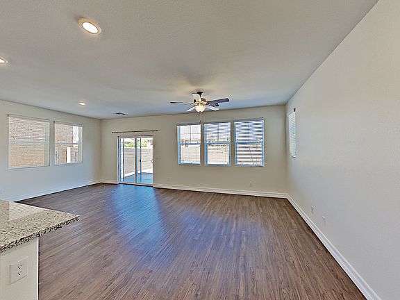 4th image of 942 Nerone Ave