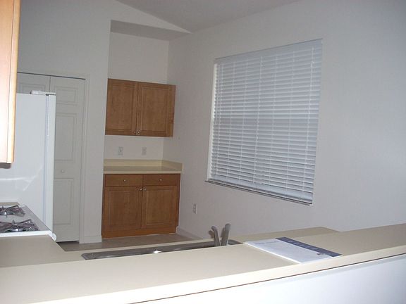 2nd image of 2177 Caledonian St