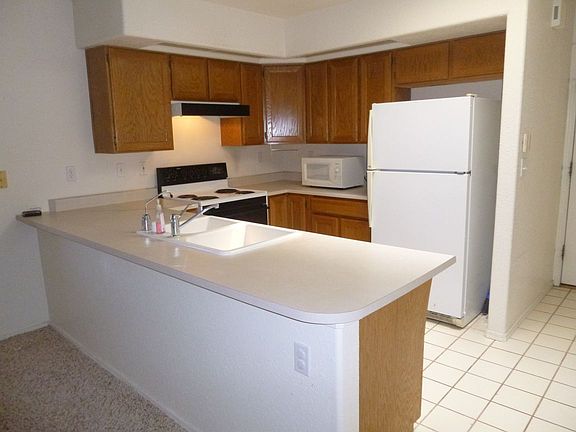 2nd image of 1321 Vaquero Dr Unit 103