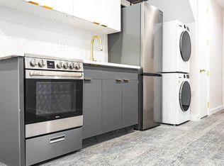 81 Beadel St #1B, Brooklyn, NY 11222