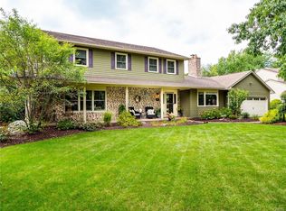 4996 Stonegage Dr, Fayetteville, NY