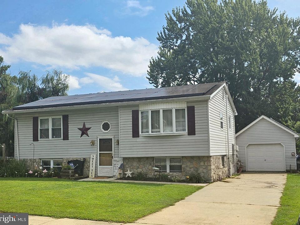 1st image of 108 Midland Dr