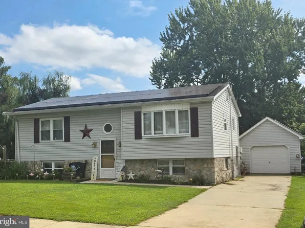 108 Midland Dr, Elkton, MD 21921