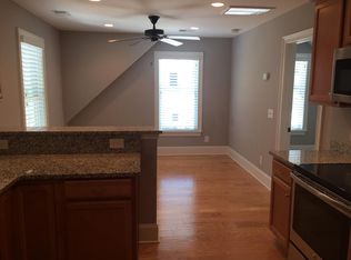 701 5th St, Mount Pleasant, SC 29464