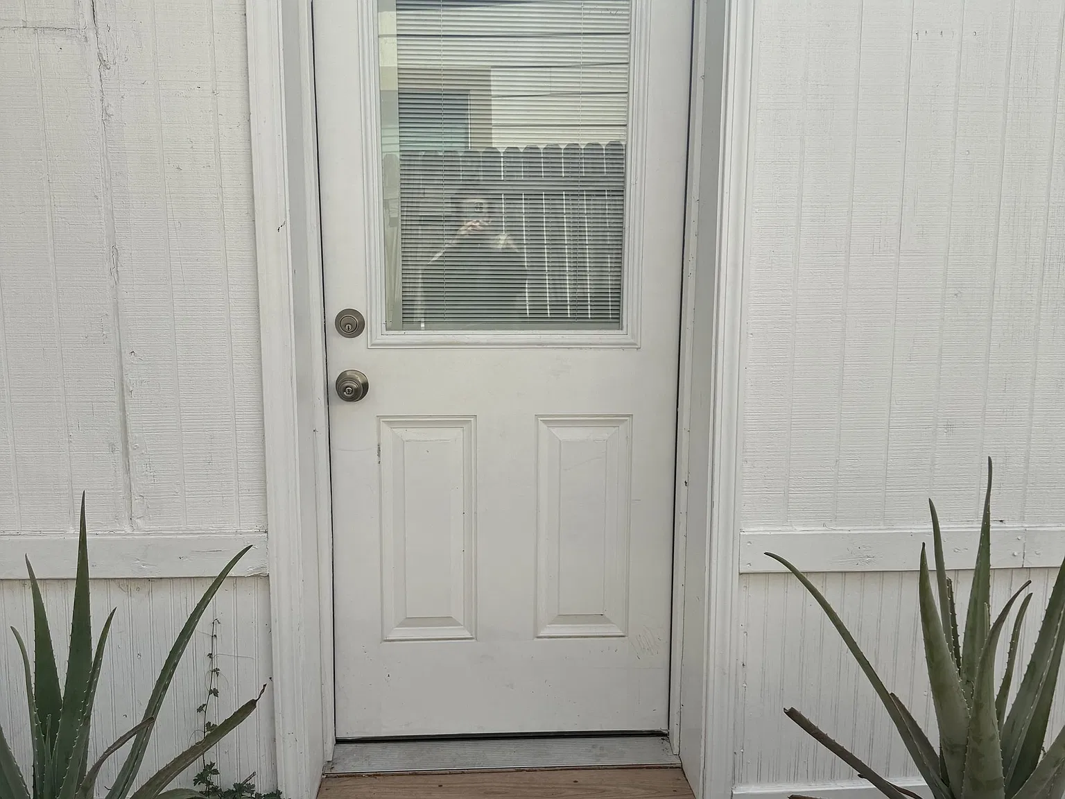 6007 Sheridan Ave — Photo 1