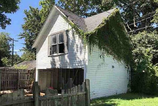 5th image of 1100 W Walnut St