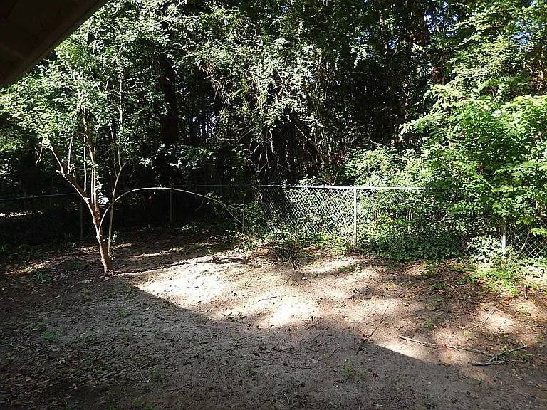 768 Arkansas St — Photo 20