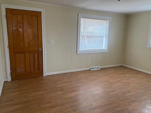 4th image of 745 South St